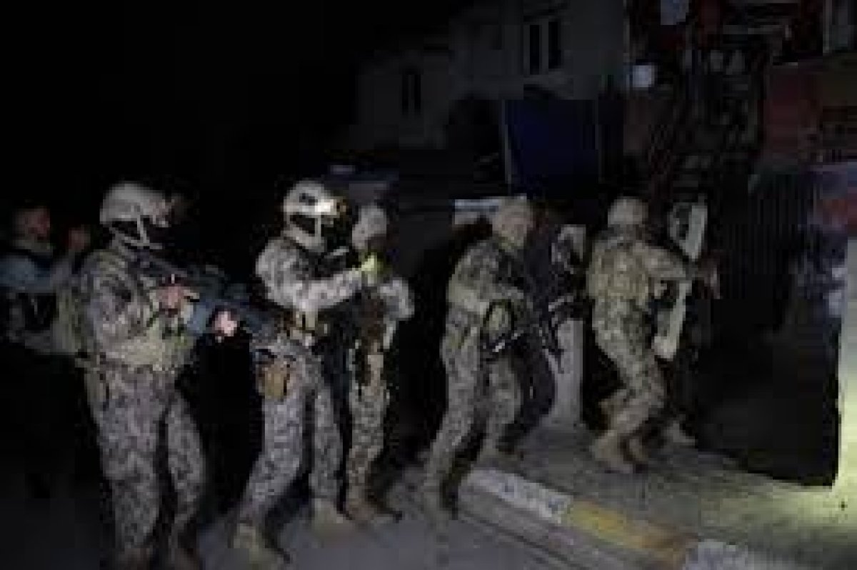 SON DAKİKA | 12 İlde 15 Suç Örgütüne Eş Zamanlı Baskın: 438 Milyon TL’lik Para Trafiği Ortaya Çıktı