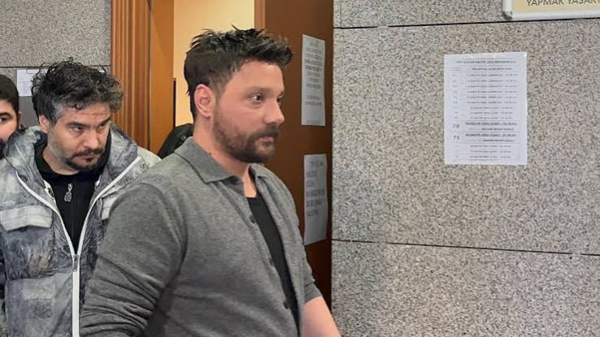 Ahbap Derneği'ne yönelik soruşturmada gözaltına alınan sosyal medya fenomeni Oğuzhan Uğur, emniyetteki ifadesinde aylık gelirinin 150 bin ile 400 bin lira arasında olduğunu beyan etti.
