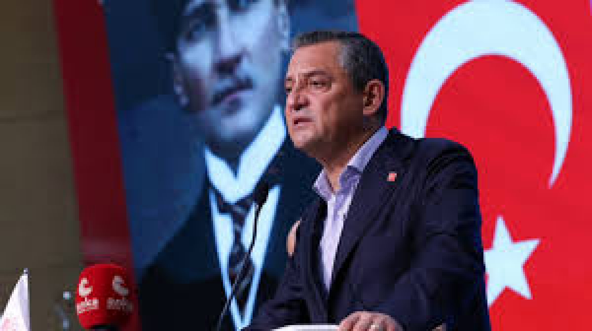 CHP Genel Başkanı Özgür Özel, Niğde'de düzenlenen mitingde önemli açıklamalarda bulundu.