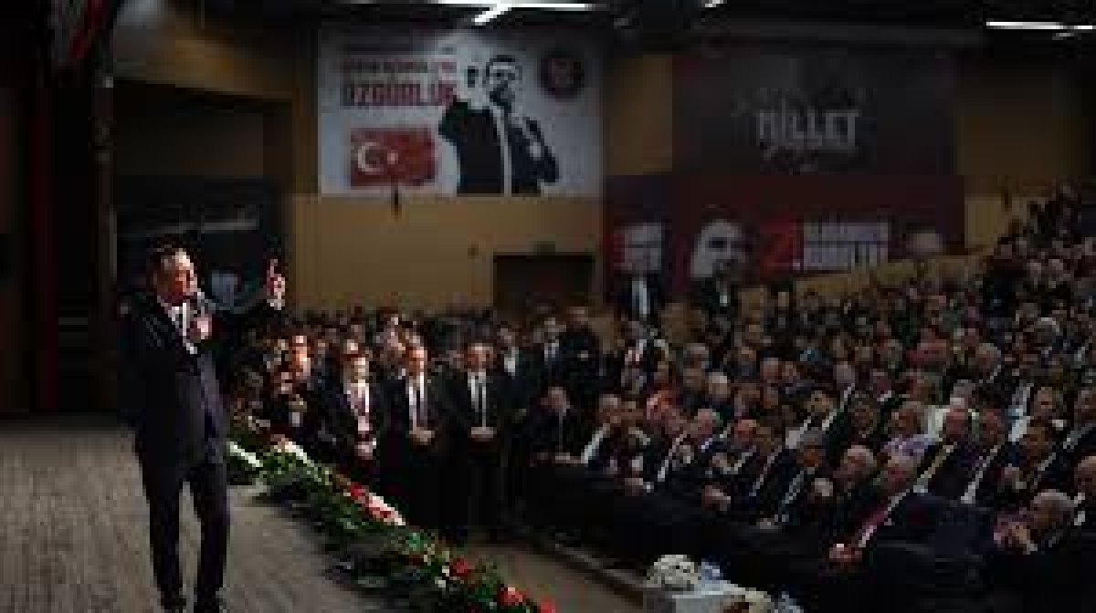CHP Parti Meclisi İstifaları ve Kurultay Tartışmaları