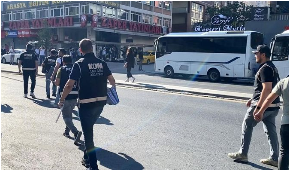 Ankara'da Çankaya Belediyesi'ne yönelik sabah saatlerinde düzenlenen operasyon, dikkat çekici gelişmelere yol açtı