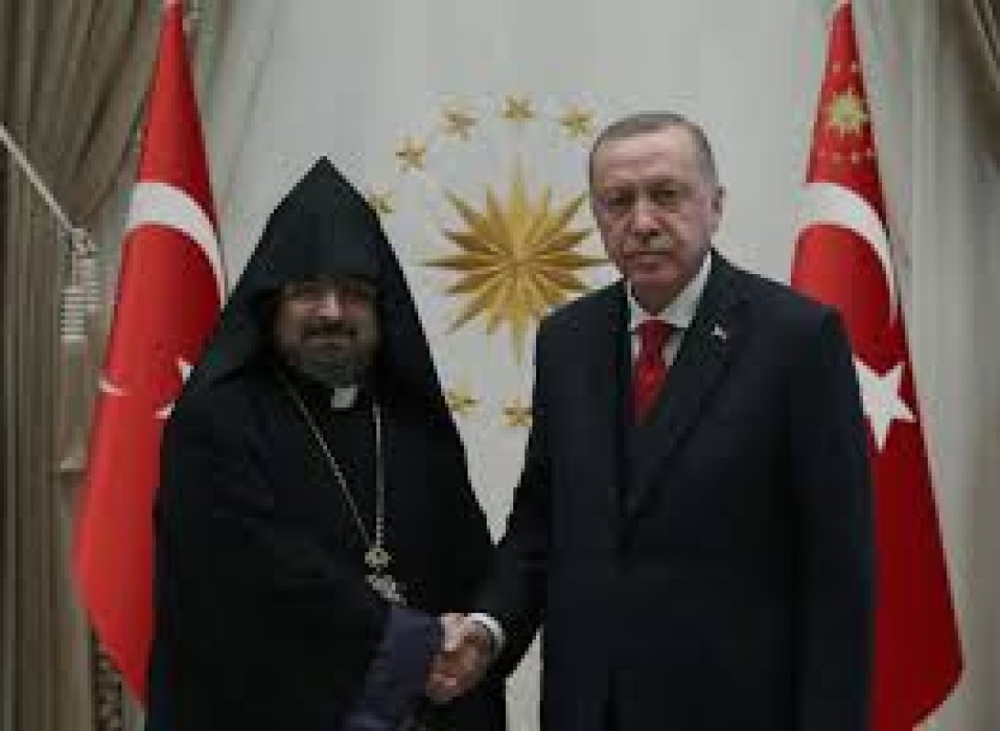 Cumhurbaşkanı Recep Tayyip Erdoğan, Türkiye Ermenileri Patriği Sahak Maşalyan ve Ermeni toplumunun mensuplarına yönelik bir mesaj yayımladı.