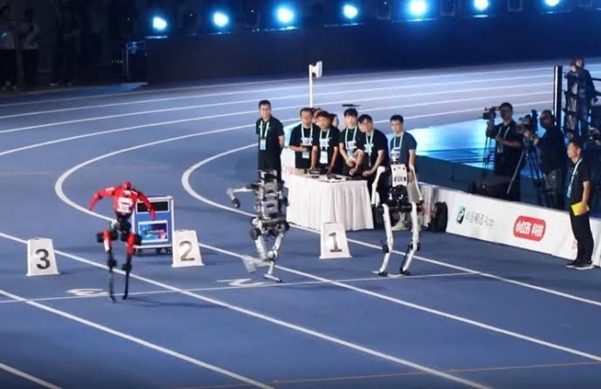 Dünya İnsansı Robot Oyunları Pekin’de başladı