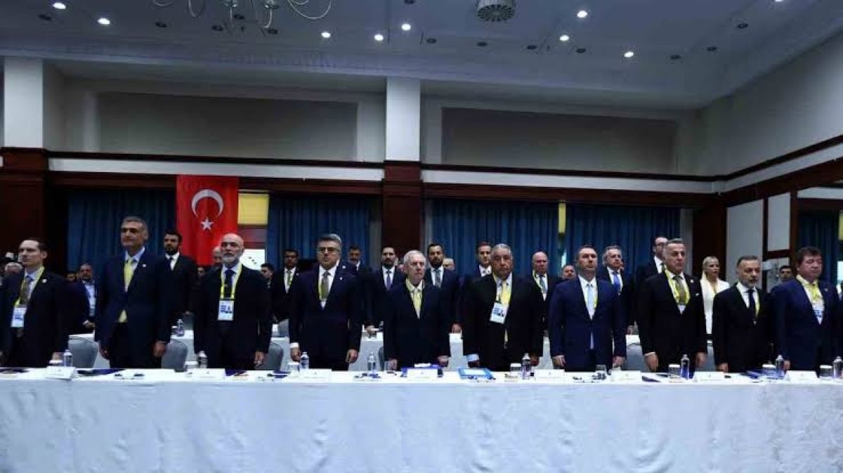 Fenerbahçe'nin Toplam Borcu Açıklandı: 27 Milyar 961 Milyon TL