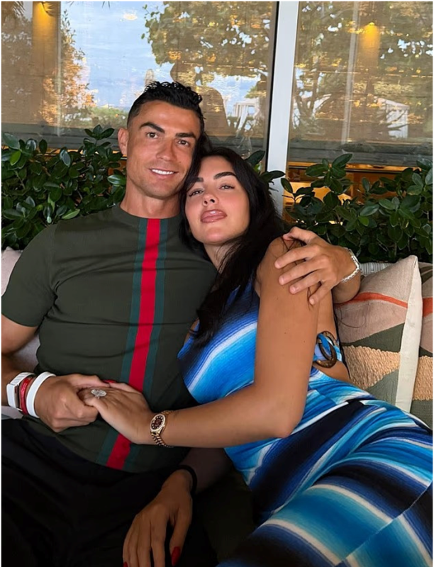 Georgina Rodriguez ve Cristiano Ronaldo Çifti Düğünden Önce Tatile Çıktı