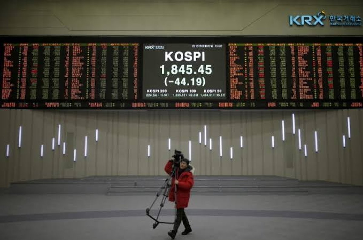 Güney Kore borsasında yapay zekâ rallisi sert düşüşle kesildi