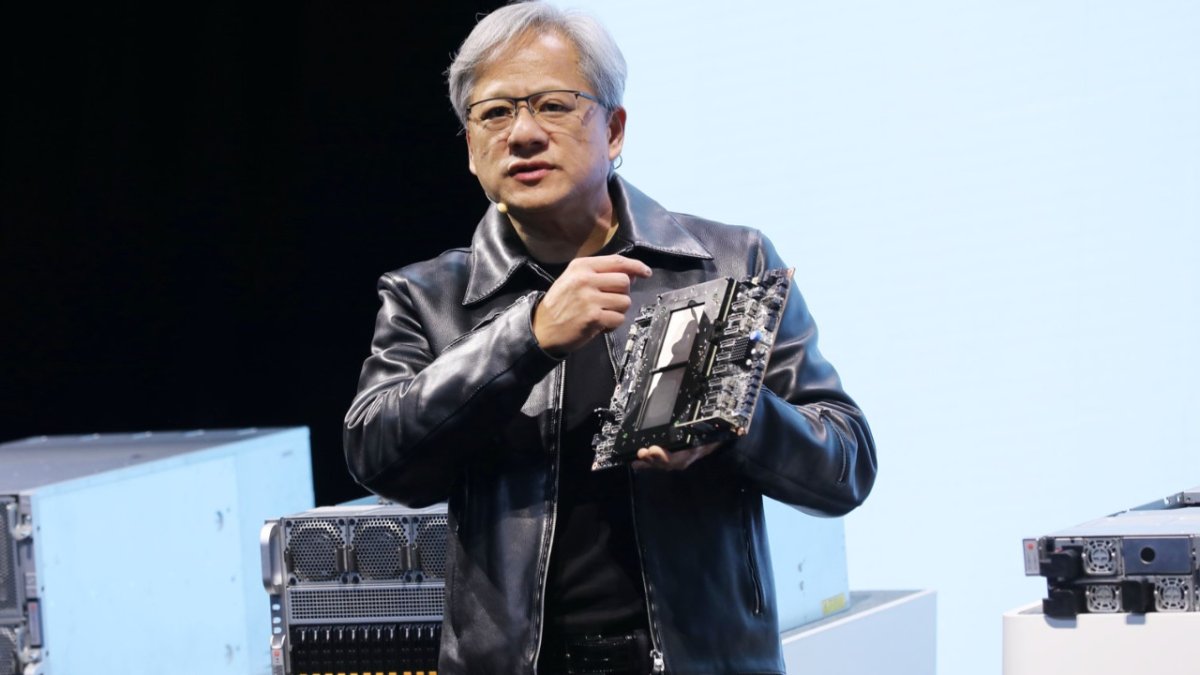 Jensen Huang'ın Trump'ın Çin gezisine katılması, teknoloji ve ticaret alanındaki önemli gelişmeleri işaret ediyor.