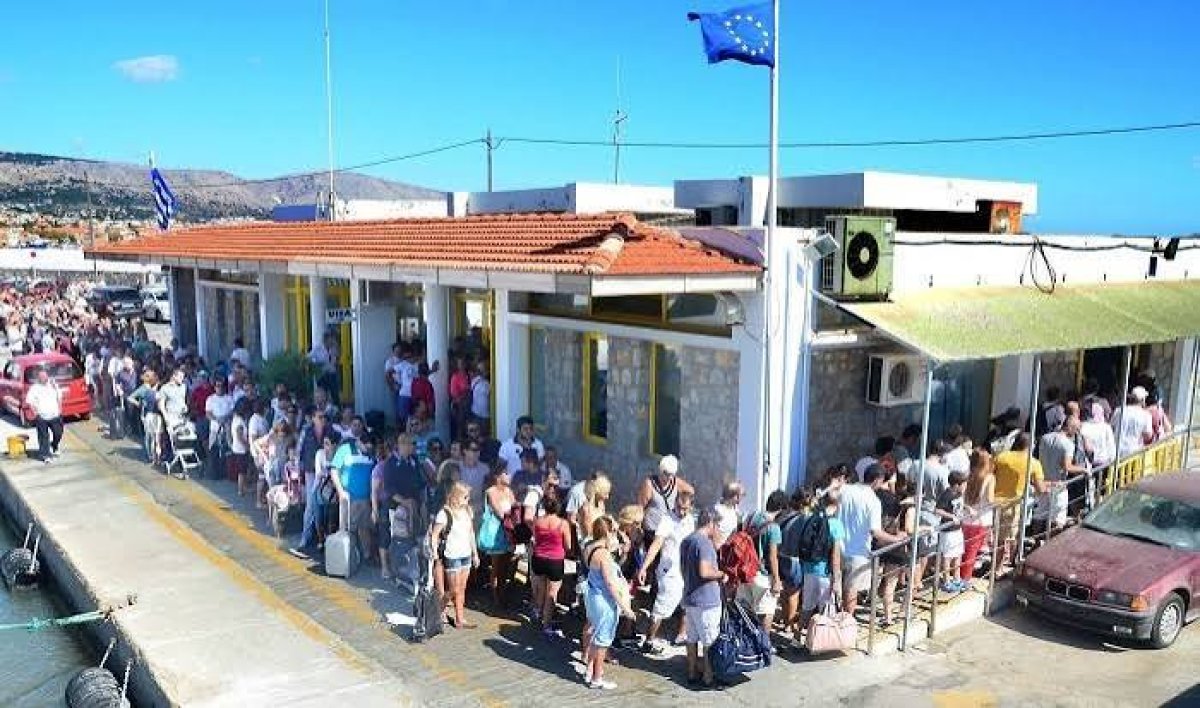 Kapıda Vize Uygulaması Yunan Adalarına Türk Turist Akışını Artırdı