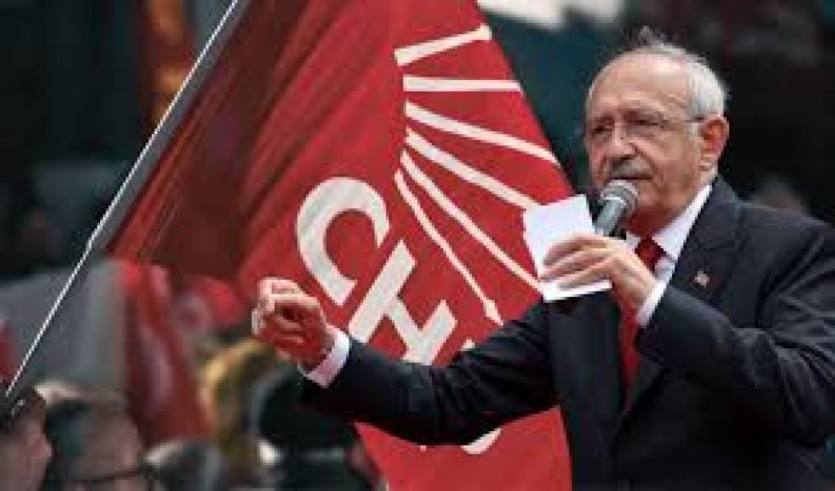 Kemal Kılıçdaroğlu, mahkeme kararıyla CHP Genel Başkanlığı'na atanmasının ardından Yüksek Disiplin Kurulu toplantısının açılışını gerçekleştirdi