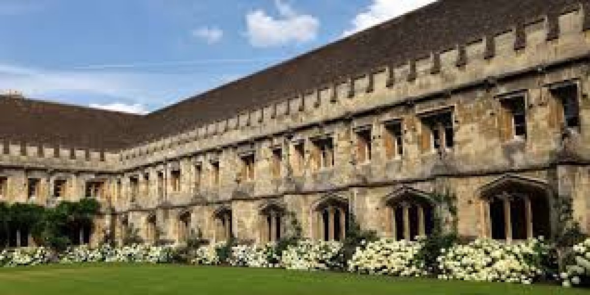 Magdalen College School'da Karma Eğitime Geçiş