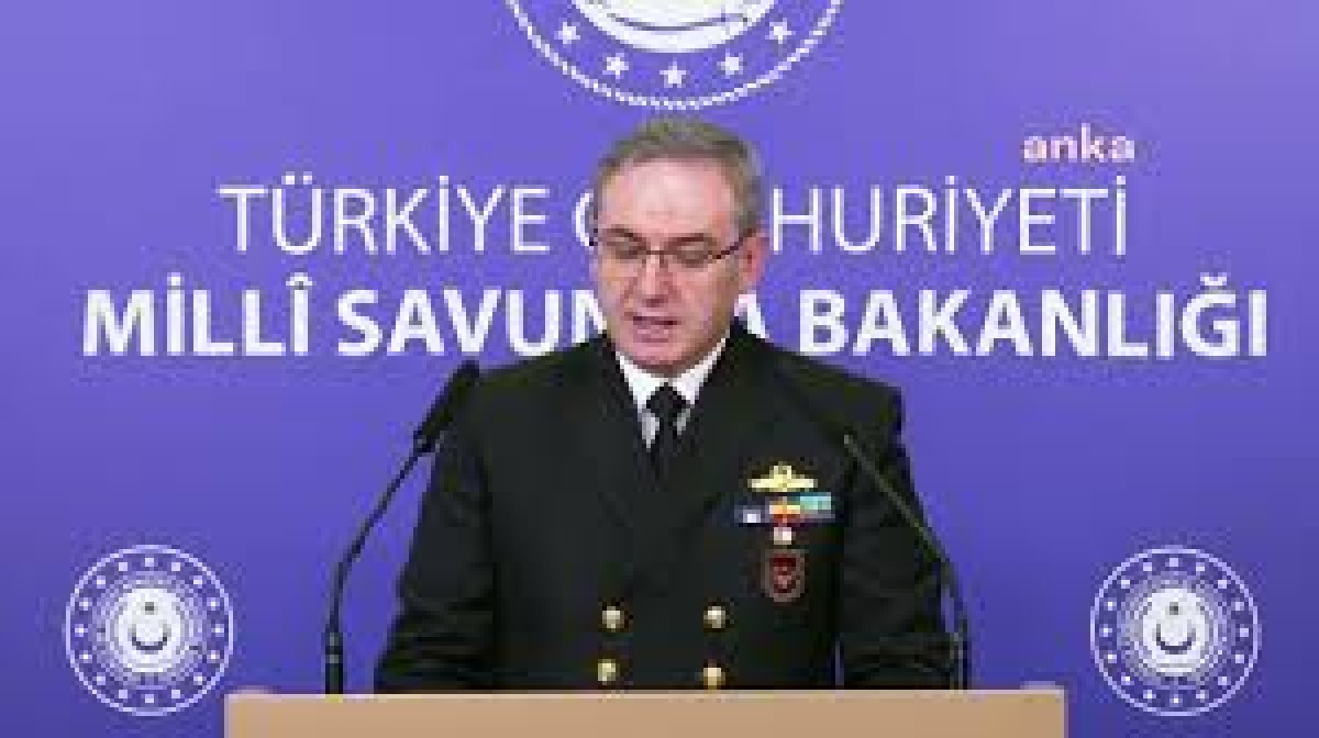 Milli Savunma Bakanlığı (MSB) Basın ve Halkla İlişkiler Müşaviri Tuğamiral Zeki Aktürk, düzenlediği haftalık basın toplantısında önemli açıklamalarda bulundu.