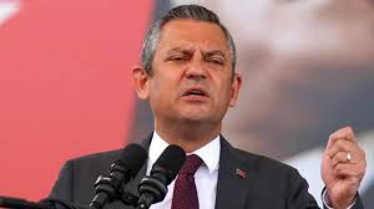 Özgür Özel'in Siyasi Parti Turu