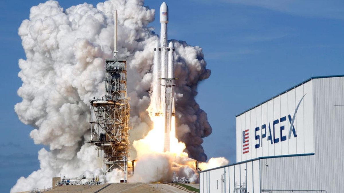 SpaceX Konsensüsü Aştı Ancak Hisse Mesai Sonrası Baskı Altında: Gelir %92 Arttı, Zararlar Derinleşti