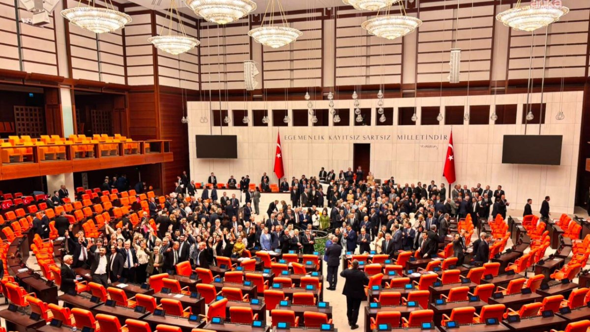 TBMM'de Düzenleme Kabul Edildi: 467 Evet, 87 Hayır, 7 Çekimser