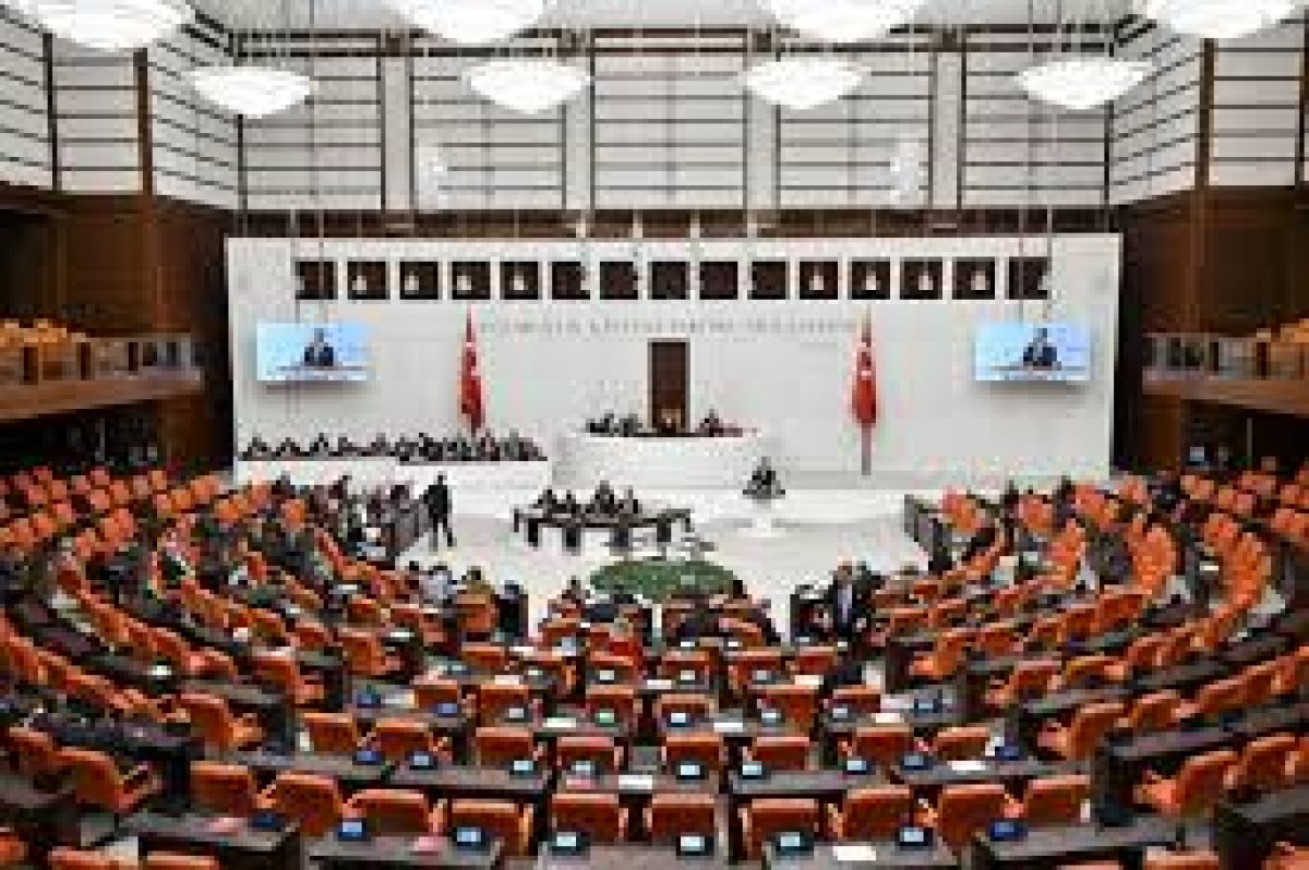 TBMM'de bu hafta: Genel Kurul'da en düşük emekli aylığına ilişkin düzenlemenin de içinde olduğu torba teklifin görüşülmesi bekleniyor
