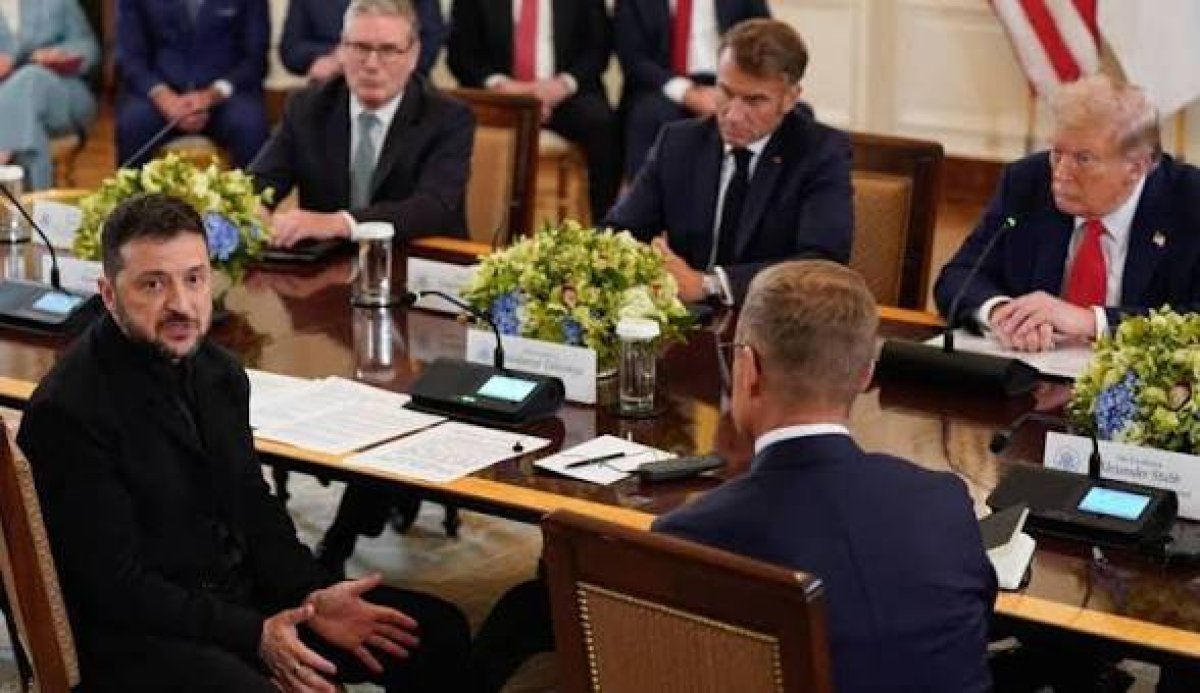 Trump-Zelenskiy Yakınlaşması: Putin'in Tereddütü ve Barış Müzakereleri