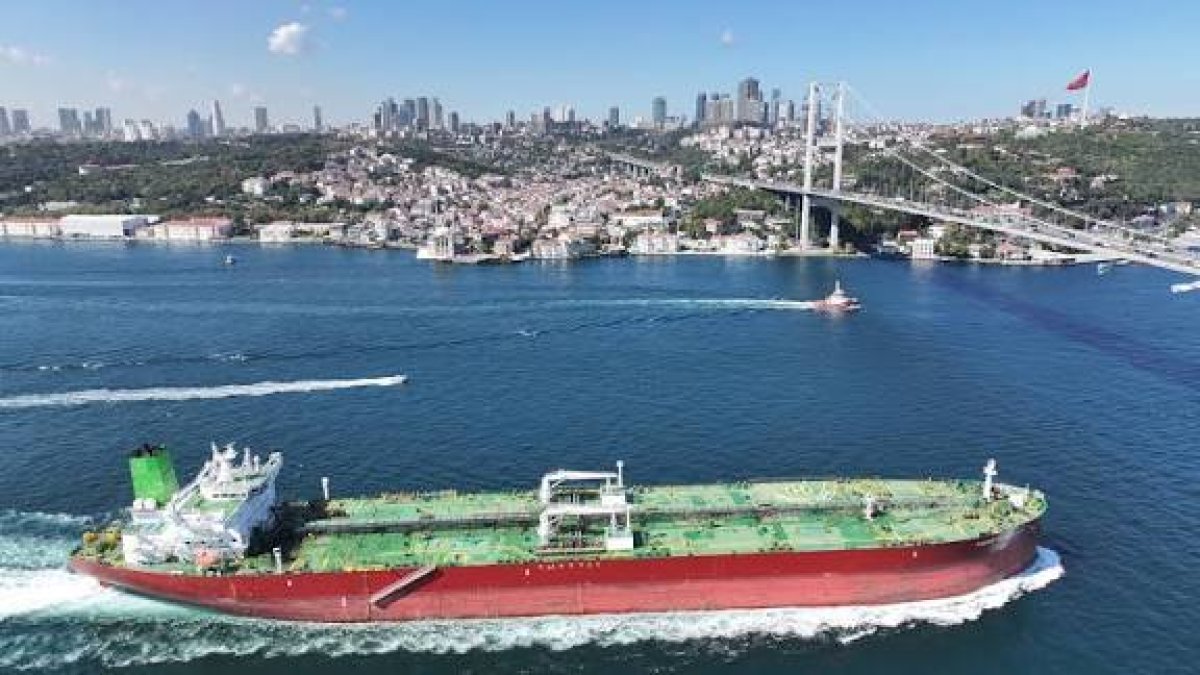Türk Boğazları'ndan Geçiş Ücretlerinde Artış