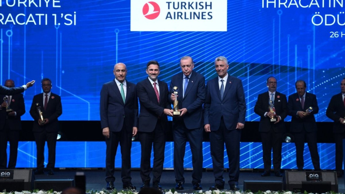 Türk Hava Yolları, 2025 Yılı Hizmet Sektör Şampiyonu Oldu