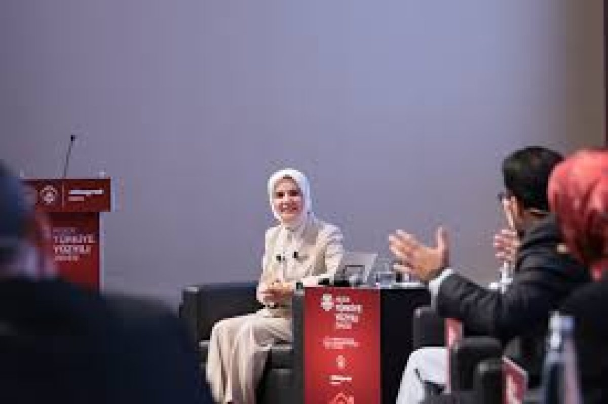 Türkiye Yüzyılı Zirvesi'nde Aile Yapısına Dair Önemli Açıklamalar