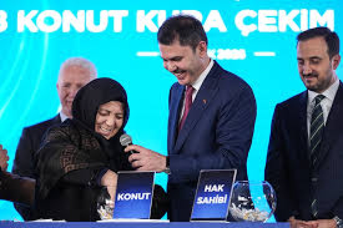 Kurum'un yaptığı açıklamaya göre, Türkiye'nin Konut ve Kentsel İskan Bakanı, Çin Halk Cumhuriyeti'nde Konut ve Kentsel-Kırsal Kalkınma Bakanı Ni ile bir görüşme gerçekleştirdi.