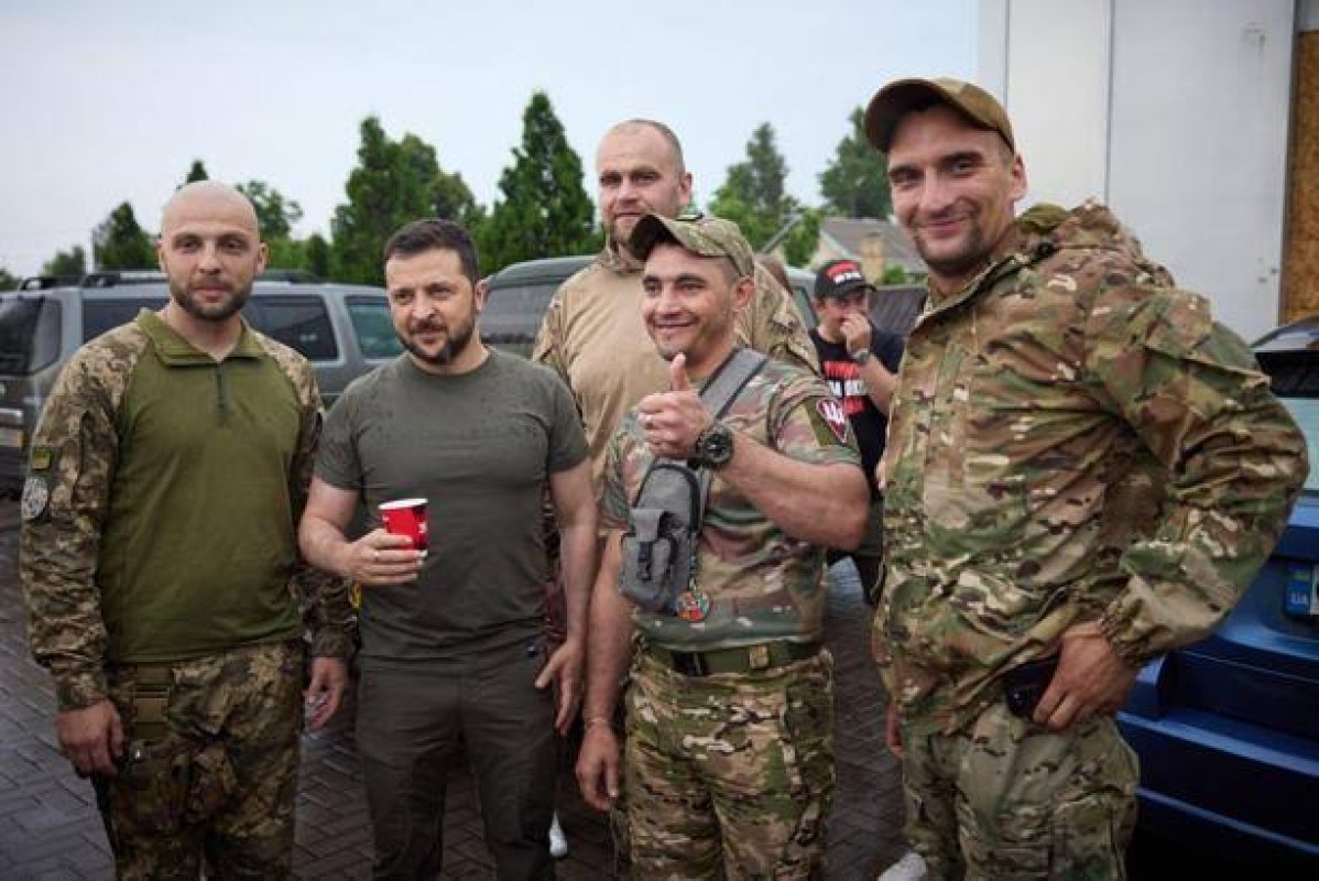 Ukrayna'daki Asker Krizi Şiddete Neden Oluyor: 