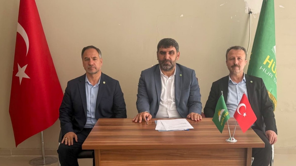 Abdurrahman Güneş HÜDA PAR Birecik’te yeniden başkan seçildi