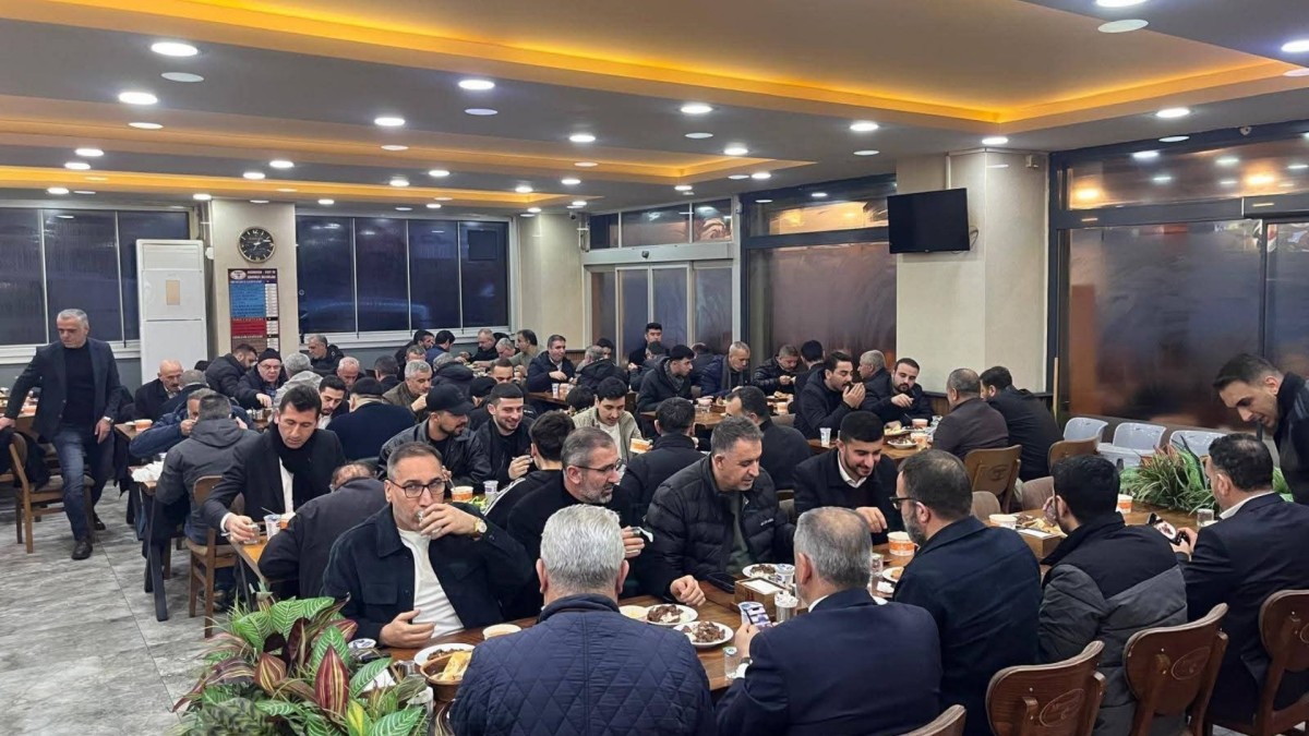 Adalı-Hiniç Derneği’nden yoğun katılımlı iftar programı  - Videolu Haber
