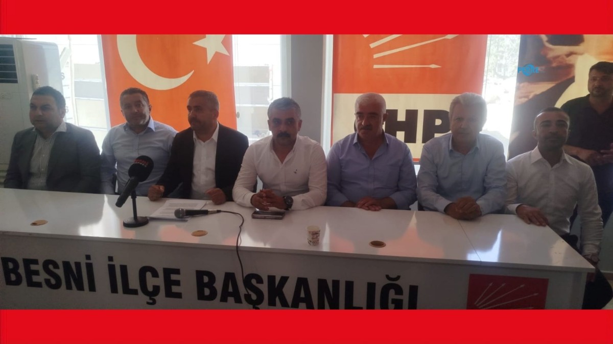 Adıyaman CHP'de tarihi kopuş: Üç belediye, dört ilçe örgütü ve yüzlerce partili YENİ Parti saflarında  - Videolu Haber