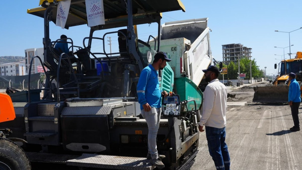 Adıyaman'da 3’üncü Çevre Yolu'nda asfalt mesaisi sürüyor  - Videolu Haber