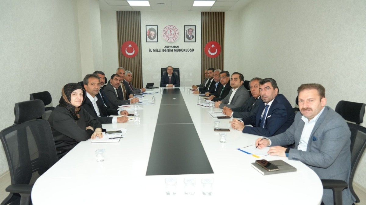 Adıyaman’da eğitim çalışmalarını değerlendirmek amacıyla toplantı yapıldı
