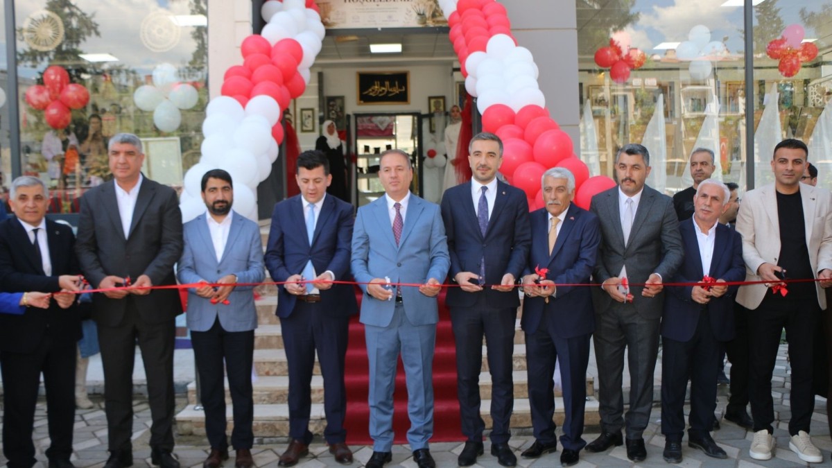Adıyaman'da Hayat Boyu Öğrenme Haftası’nda el sanatları sergisi açıldı  - Videolu Haber