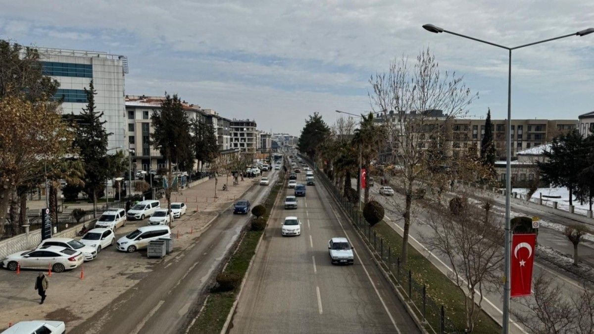 Adıyaman’da sıcak hava etkisini sürdürüyor, salı günü yağış bekleniyor