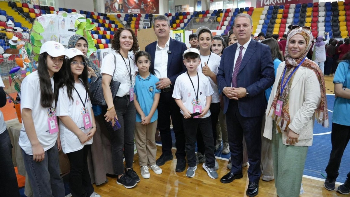 Adıyaman’da TÜBİTAK 4006-C Bilim Fuarı Festivali açıldı  - Videolu Haber