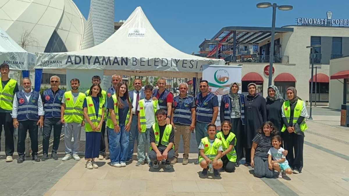 Adıyamanlılar Vakfı Adıyaman Şubesi’nden aşure ikramı  - Videolu Haber