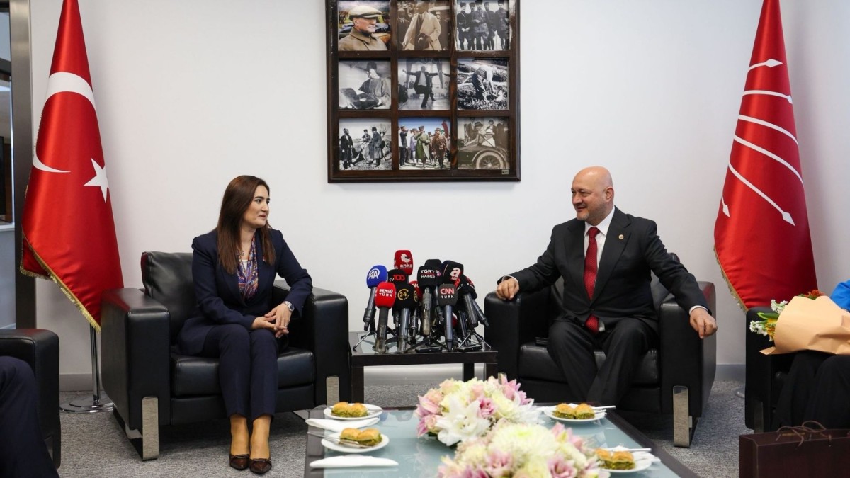 AK Parti yıllar sonra CHP ile bayramlaştı: Heyete Resul Kurt başkanlık etti