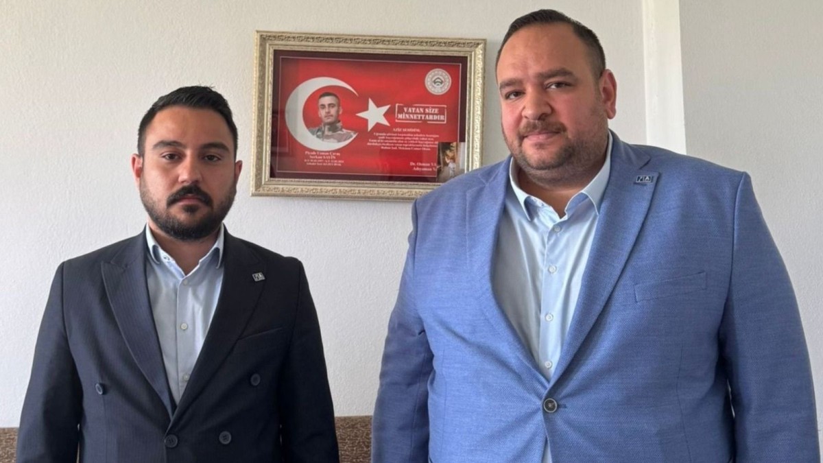 Anahtar Parti’den Şehit Annesine Anneler Günü ziyareti