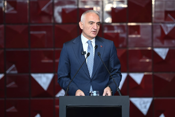Bakan Ersoy,  Çavuşoğlu için başsağlığı mesajı yayımladı