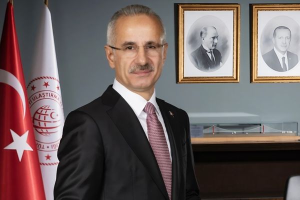 Bakan Uraloğlu: Nissibi Köprüsü seyahat süresini 1,5 saat kısalttı