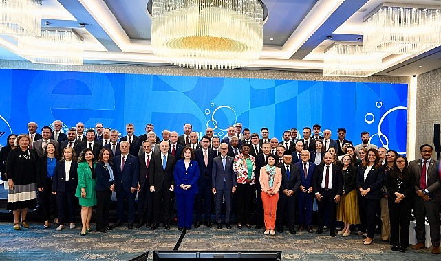 COP 31 Özel Elçisi Başkan Altay, Bakan Kurum’un Başkanlığında Düzenlenen “Okyanus ve Denizler Mavi Diyalog Programı"na Katıldı