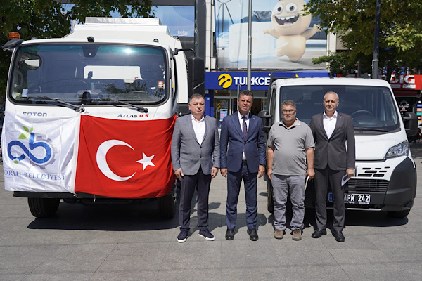 Çorlu Belediyesi, araç filosuna 2 yeni araç daha ekledi