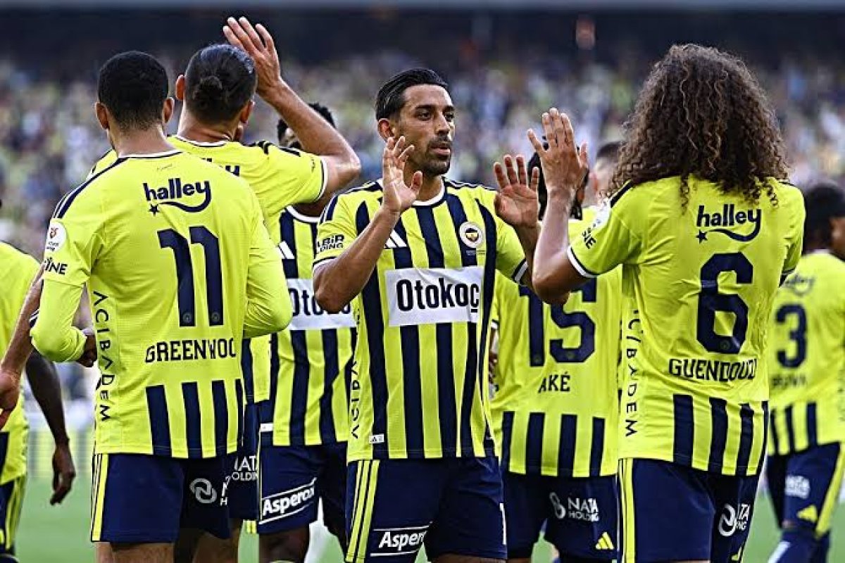 FENERBAHÇE'NİN TARİHİ 8-0 GALİBİYETİ: MURIQI'NİN DÖRT GOLLÜ ŞOVUSU