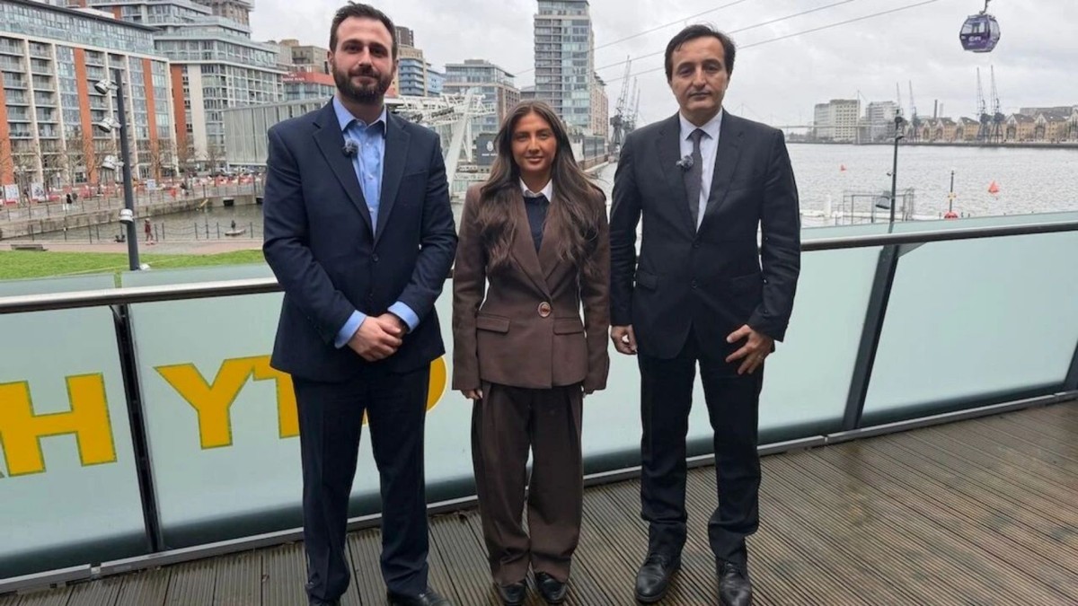 Genç Türk siyasetçi Alara Ayyıldız Londra’da Meclis’e girdi