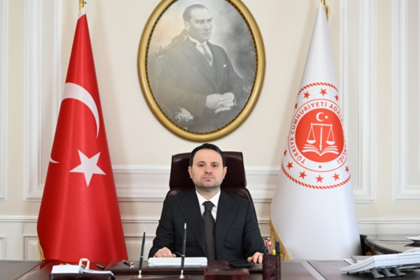 Gürlek: Kapadokya'mızın doğal dokusunu korumaya devam edeceğiz
