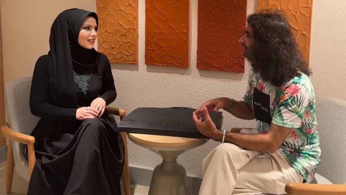 Hat Sanatçısı Ebru Açıkgöz: ‘Hat sanatı manevi bir yolculuktur’