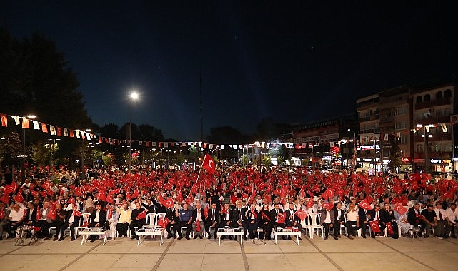 İnegöl 15 Temmuz'un 10'uncu Yılında Millî İrade İçin Tek Yürek Oldu