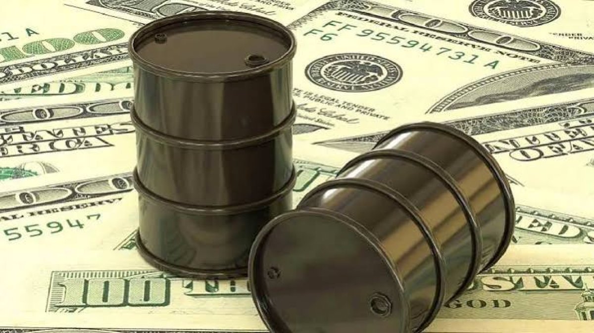 Hormuz Boğazı'ndaki Gerilim Petrol Fiyatlarını Yükselişe Taşıdı
