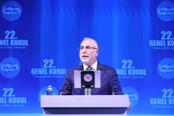 Işıkhan: SGK’da dijitalleşmeyle hizmet kapasitesi güçleniyor