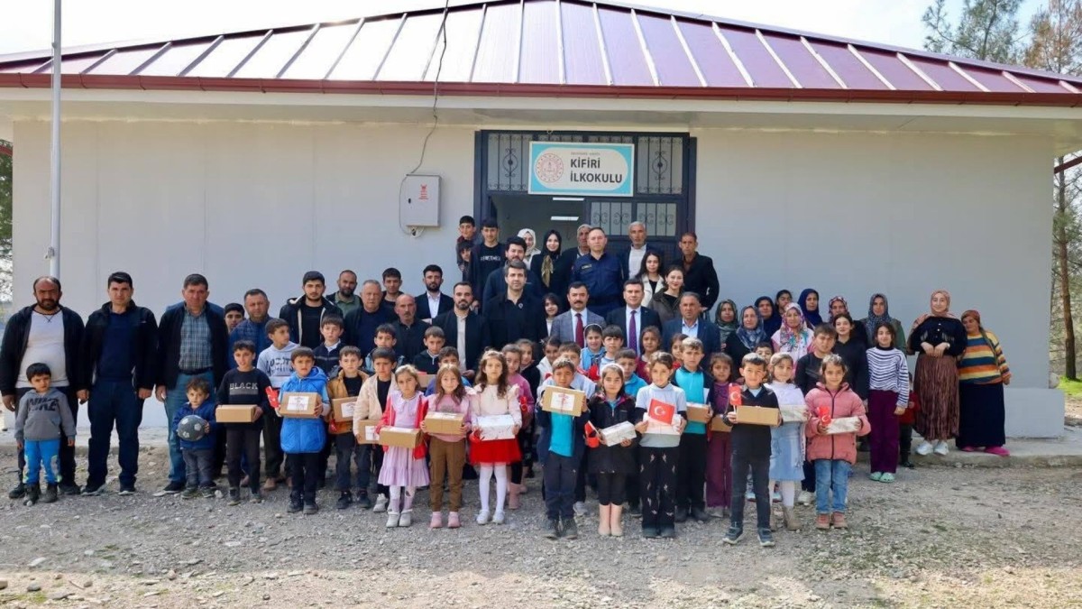 Kahta’da Kifiri İlkokulu’na yeni kütüphane açıldı