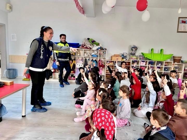 Kahta’da miniklere güvenlik ve trafik bilinci eğitimi