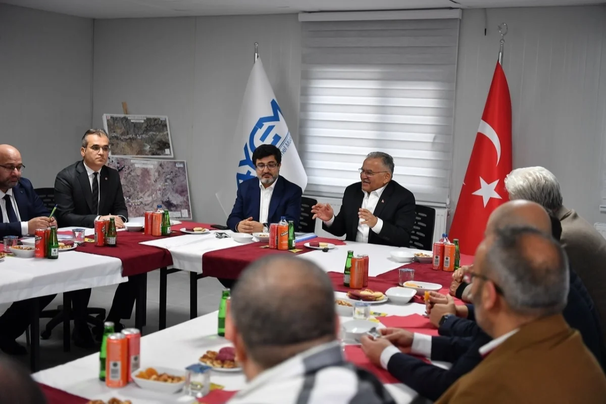 Kayseri Büyükşehir’ten Hızlı Tren Projesine Yakın Takip